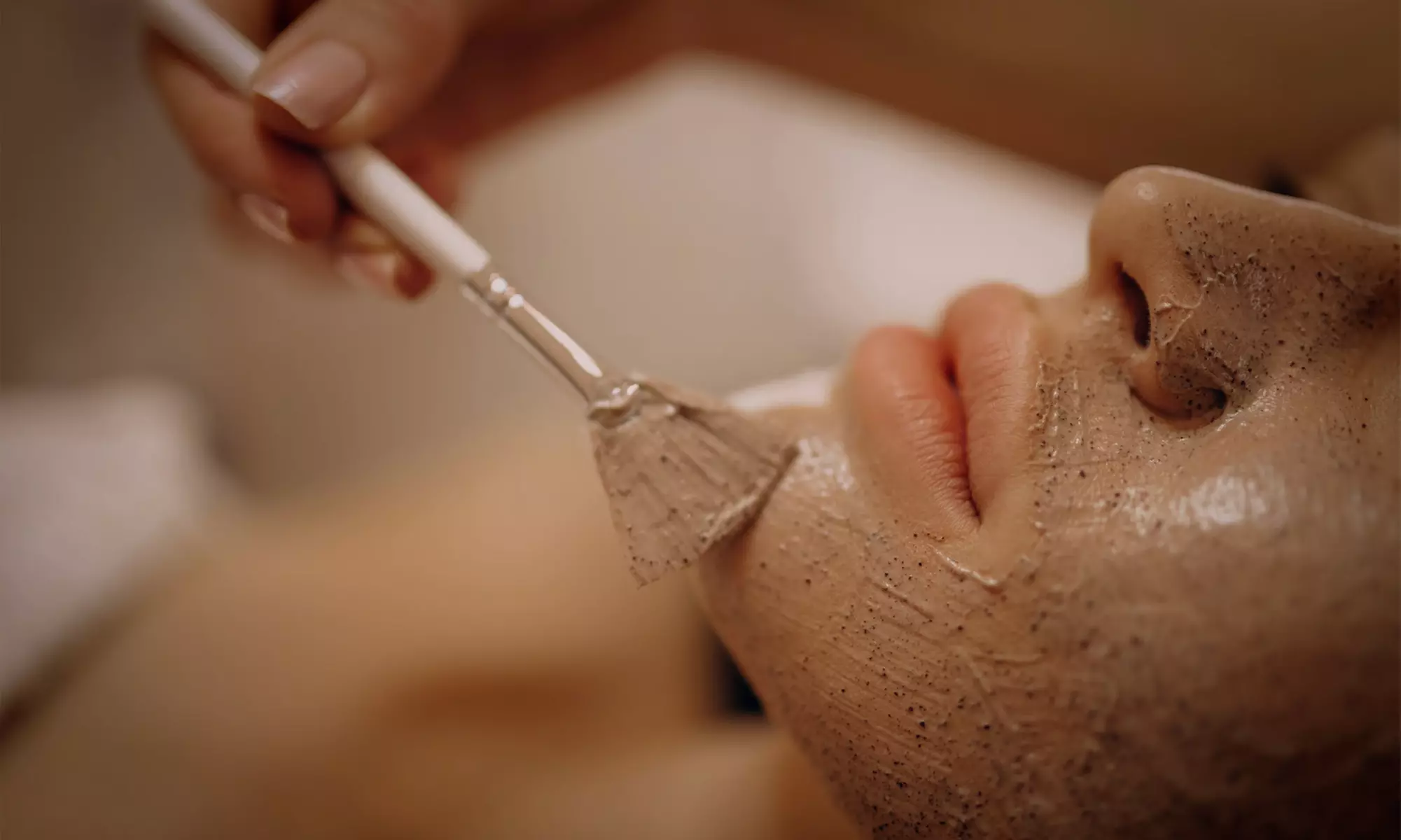 Rituels bien-être : modelages relaxants, gommage ou cocooning complet