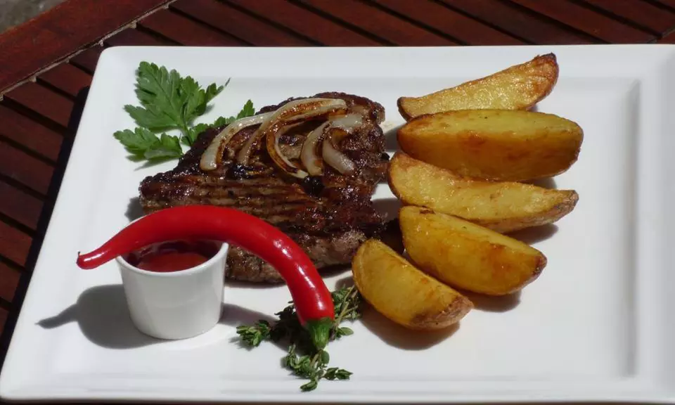 Schwarzwald: 2-5 Nächte mit Frühstück, Therme und Erlebnisführung