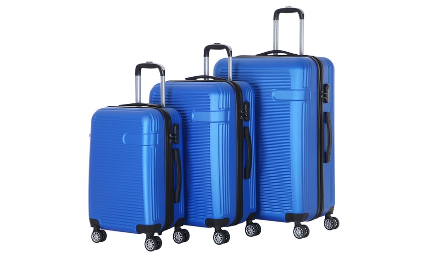 Image 27: Three-Piece Luggage Set