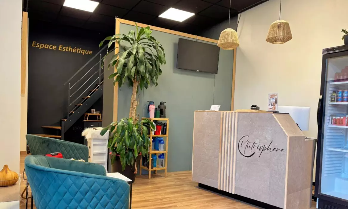 Soin du visage HydraSkin ou massage californien au Centre Nutrisphère (jusqu'à 52% de remise) - Second Medium