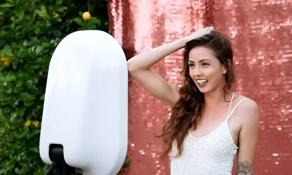 2 or 4-Hour Photo Booth Rental-Digital Photos Only or Unlimited Prints