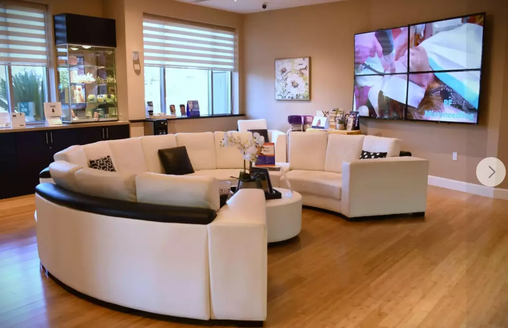 4-Pack Skinny Shot (1-Month Supply) or 6-Pack Skinny Shot