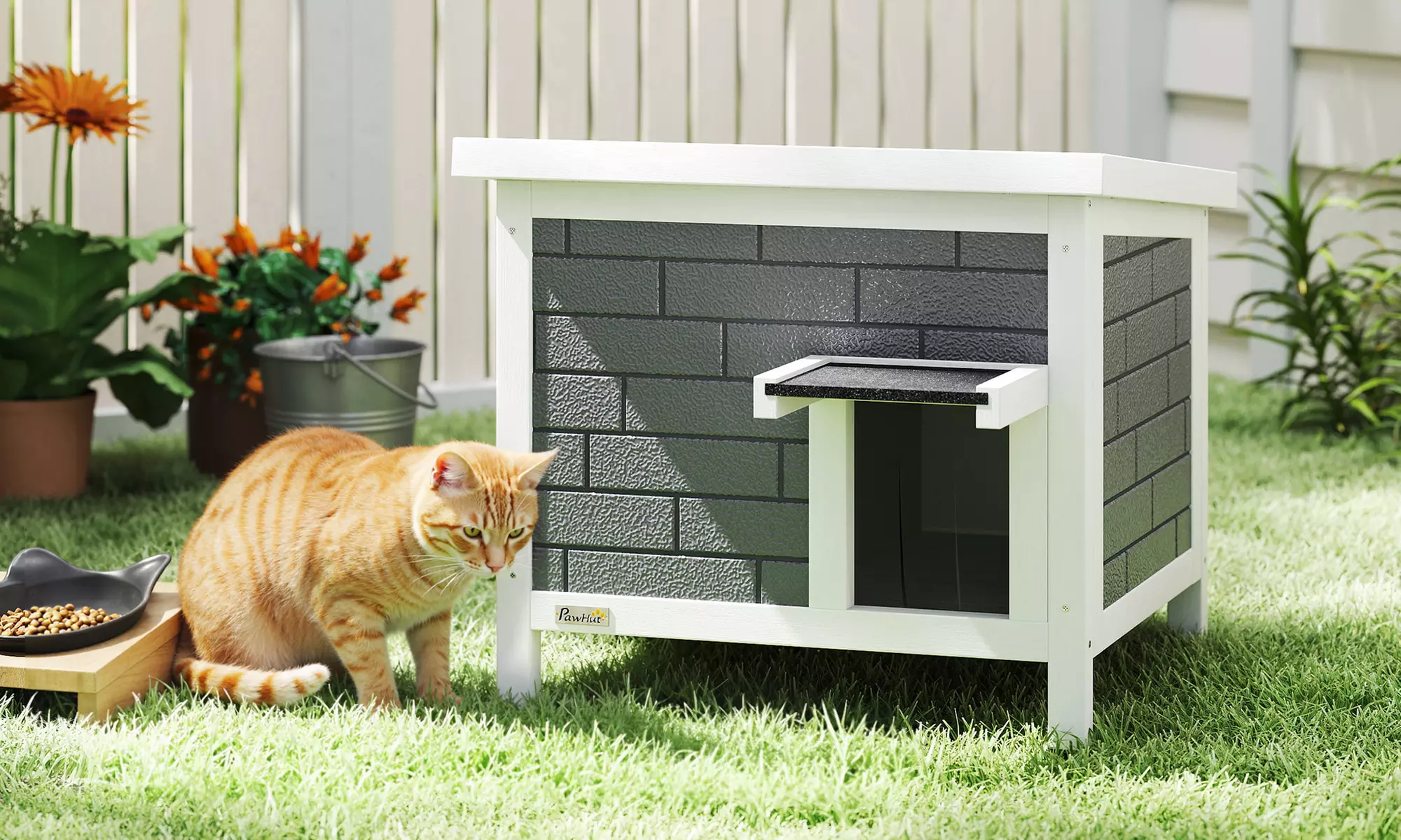 Pawhut Insulated Outdoor Cat House with Raised Floor and Weatherproof Roof - Primary Image