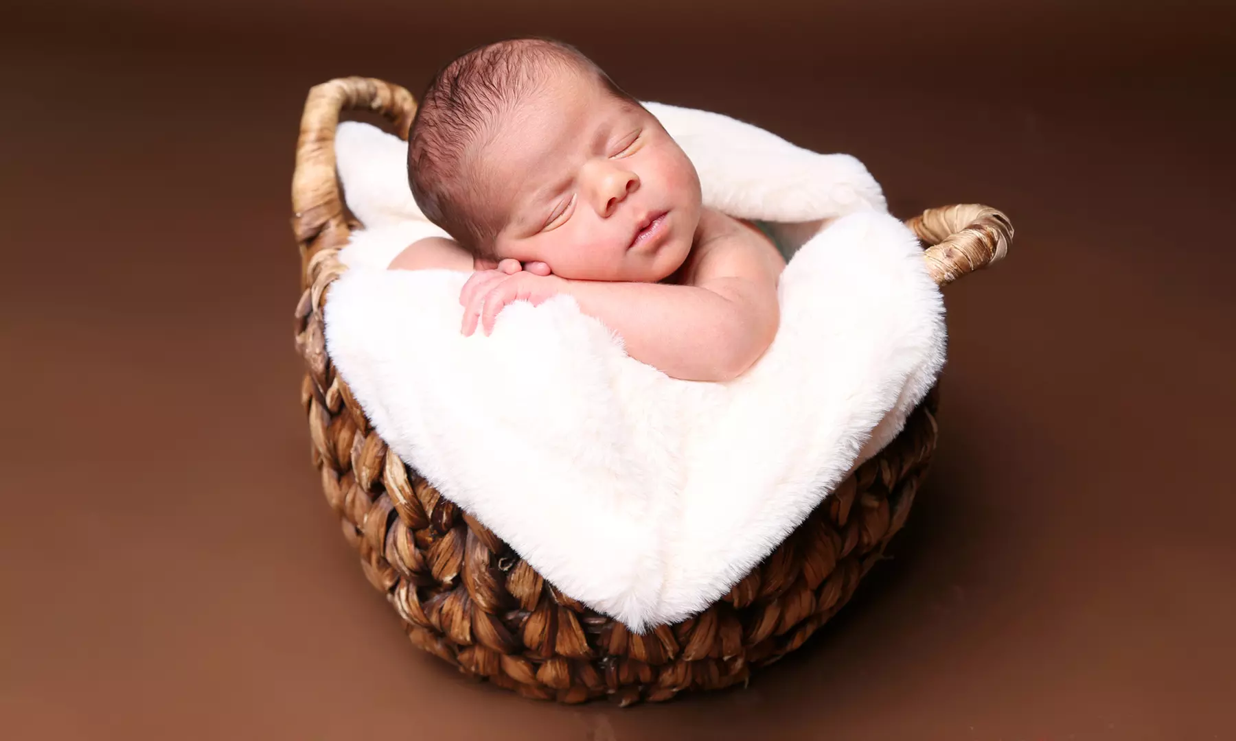 Capture Precious Moments: 60-Min Maternity or Newborn Photo Sessions