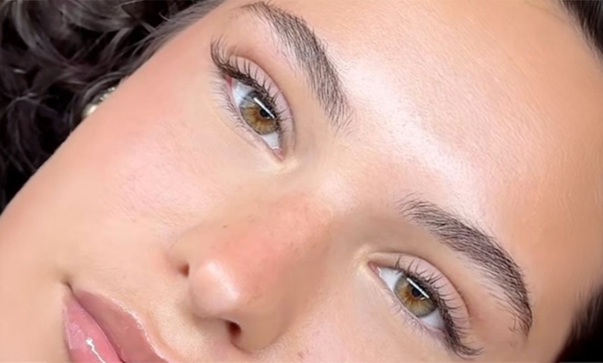 Image 3: Lifting, hidratación de pestañas, con o sin diseño y laminado de cejas 