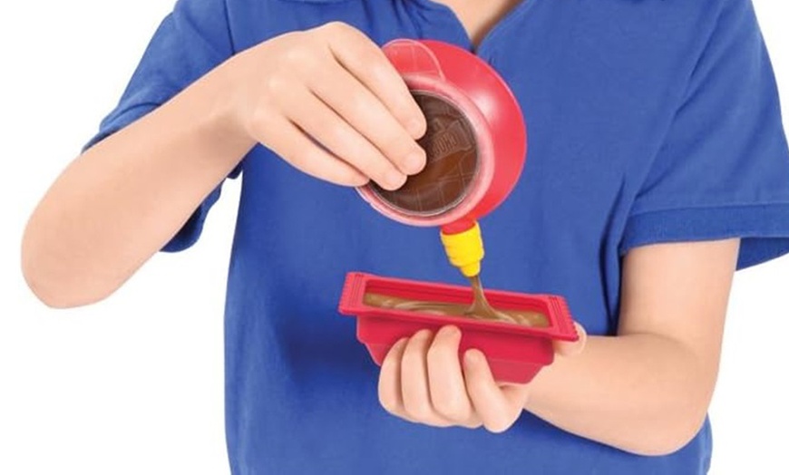 Image 2: Chocolate Bar Maker