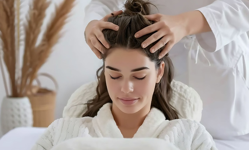 Image 1: Massage crânien ou réflexologie plantaire avec Bien-être et Gemmes