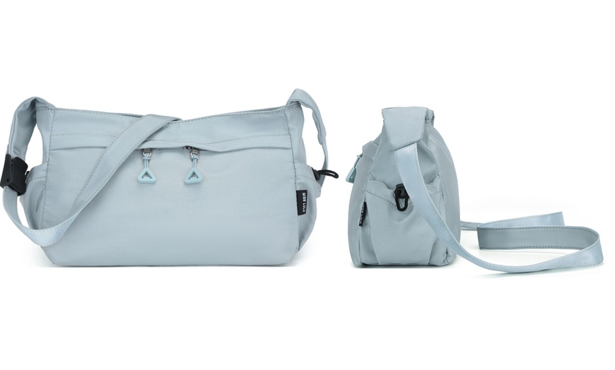 Image 10: Bandolera de estilo casual con correa ajustable y múltiples bolsillos
