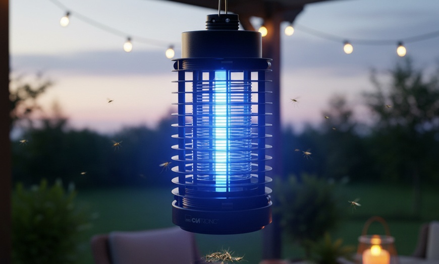 Image 1: Lámpara protectora contra insectos con luz ultravioleta, de Clatronic