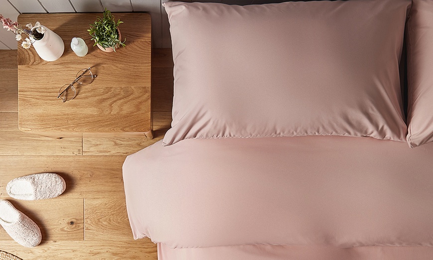 Image 8: Silentnight Supersoft Duvet Set