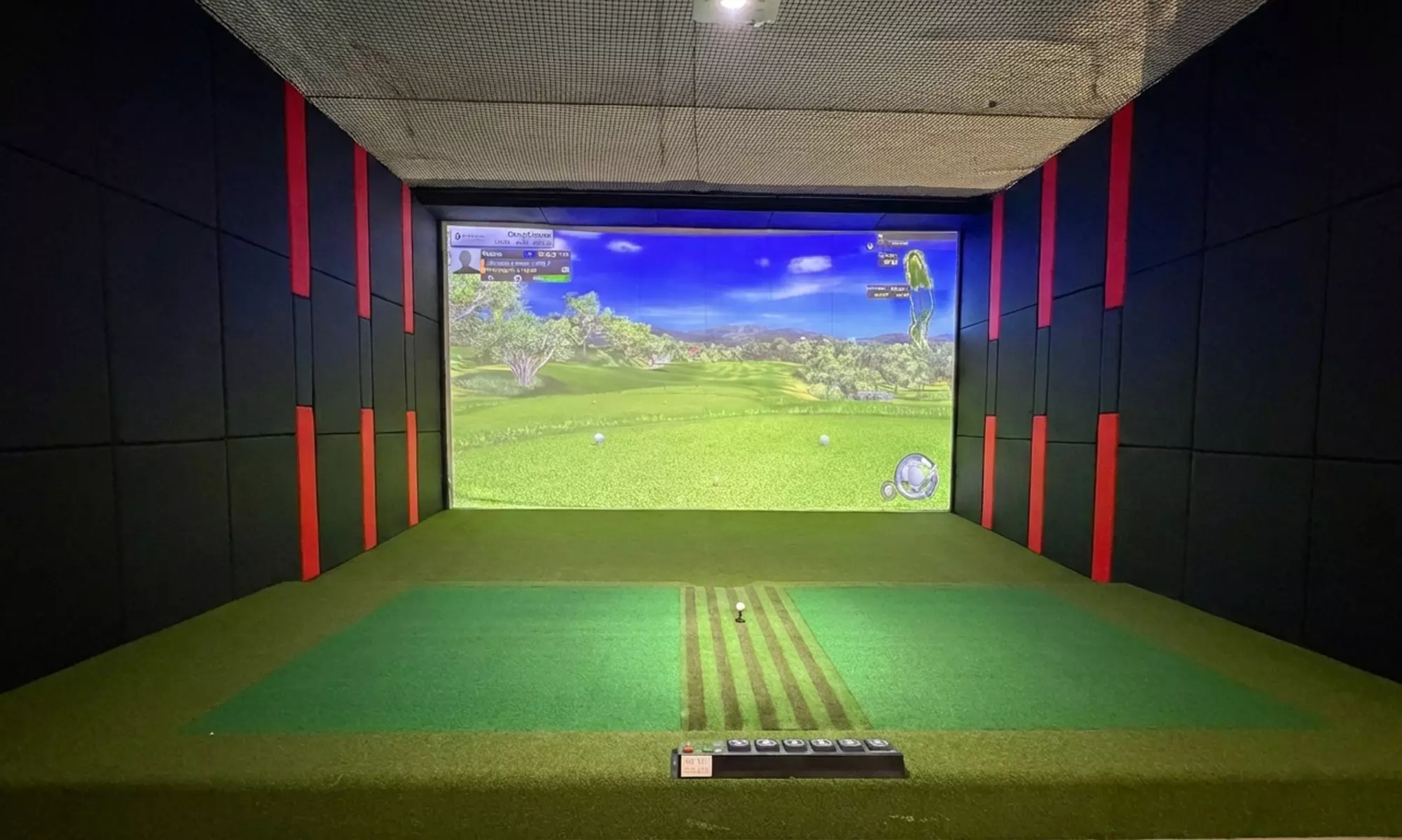 Private Indoor Golf Simulator Bays for Up to 4 People