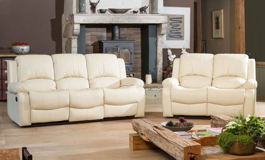 Image 25: Up to Three Reclining Sofa Sets 