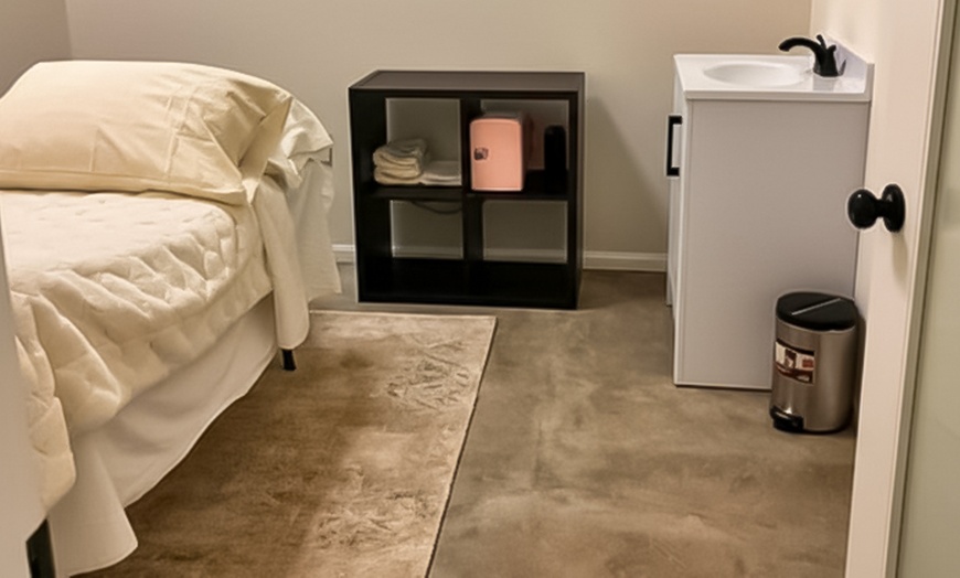 Image 2: 60-Minute Swedish or Lymphatic Massage or 50-Minute Face Massage  