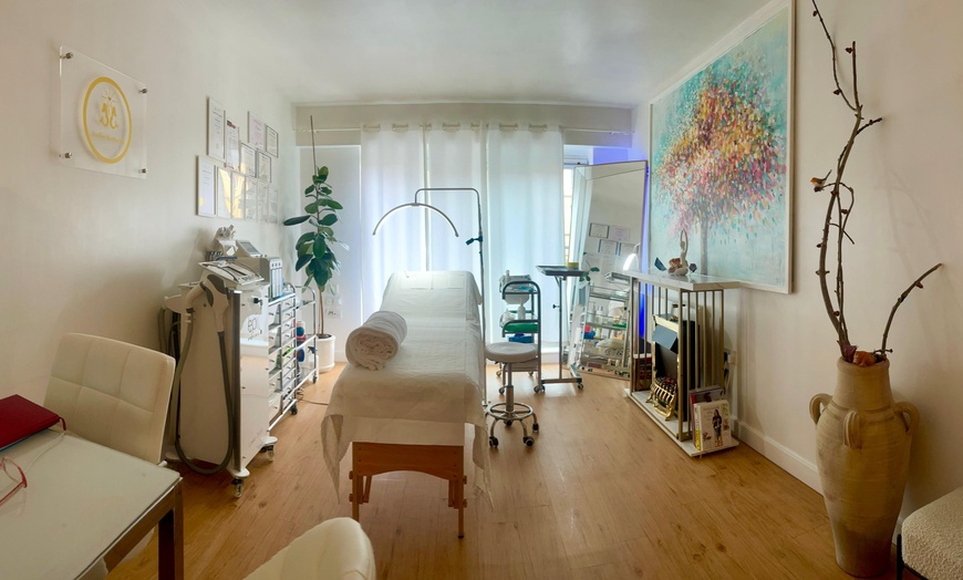 Image 2: Up to 25% Off on Micro-Needling at Étoilée aesthetics