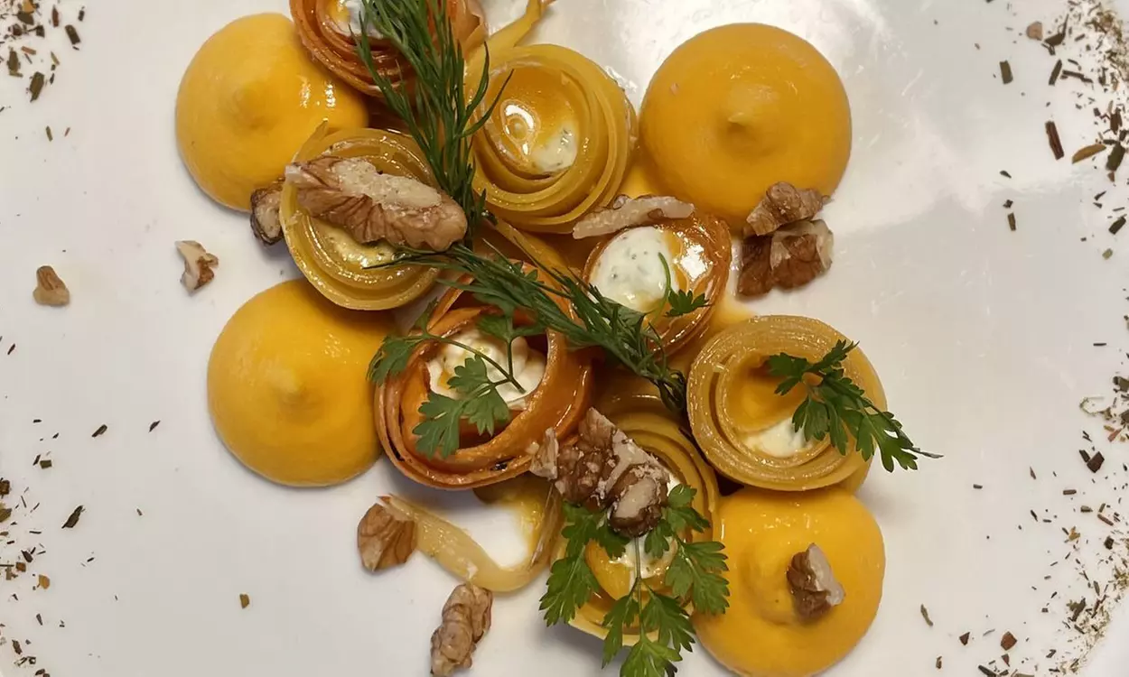 Menu classique avec entrée, plat et dessert au choix au Mélice