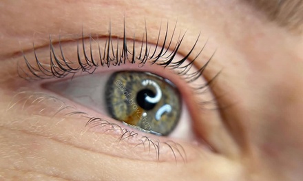 One Eyelash Lift Treatment - Permanent makeup by HK
