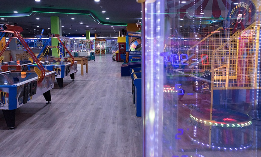 Image 11: 2 o 3 partidas de bolos con todo incluido en Bowling Tres Aguas