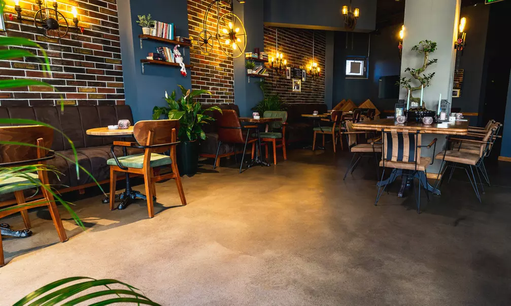 Mediterranes Frühstück nach Wahl inkl. 1 Tasse türkischen Tee für 1 bis 4 Personen (bis zu 28% sparen) - Second Medium