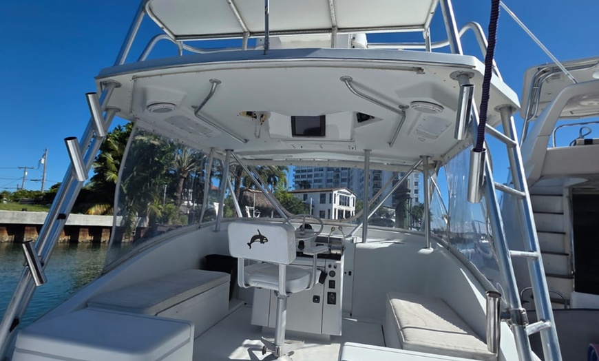 Image 14: 4 or 8 Hour Private Deep Sea Fishing Charter Experience in Miami Beach
