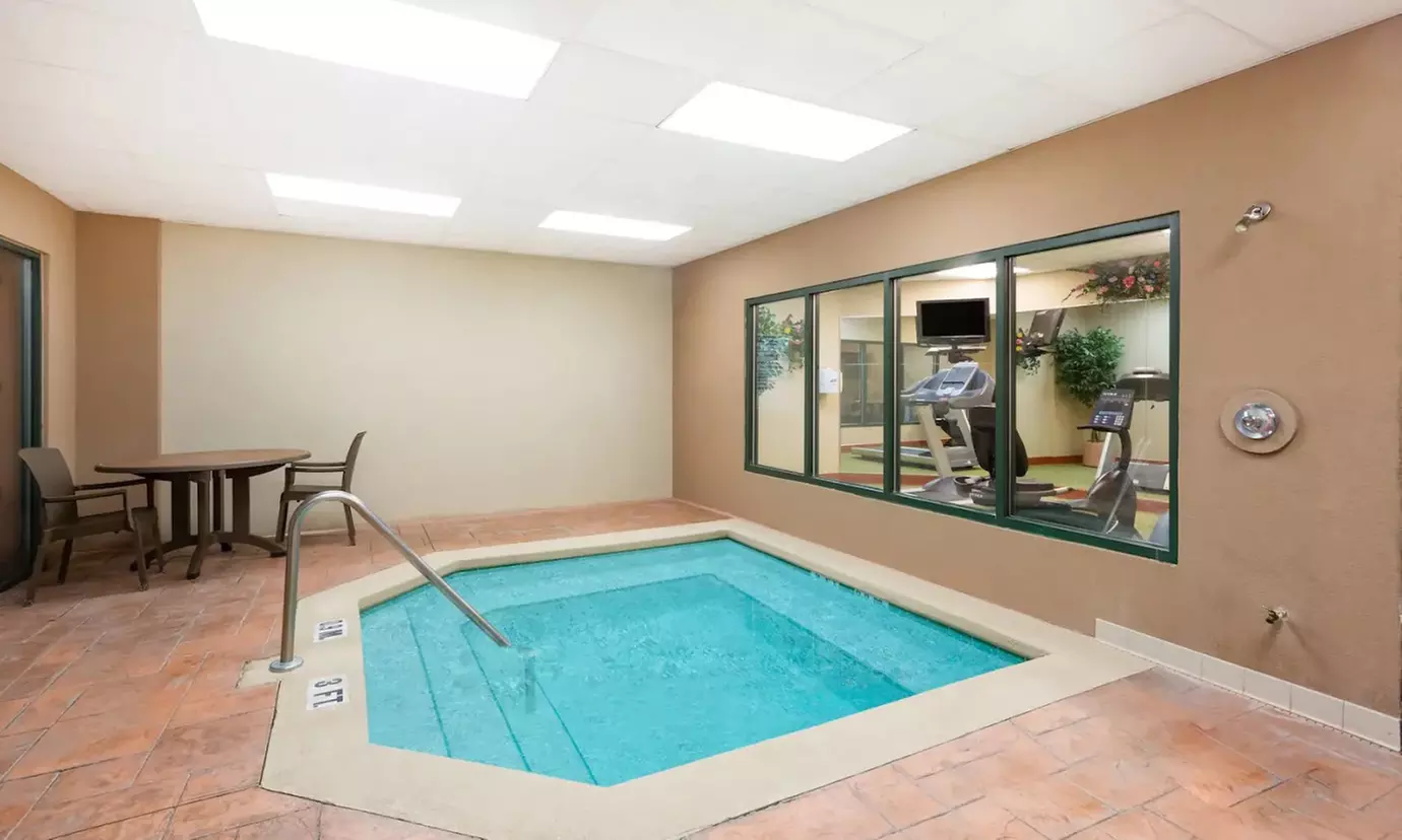 Family-Friendly Orlando Hotel near Airport