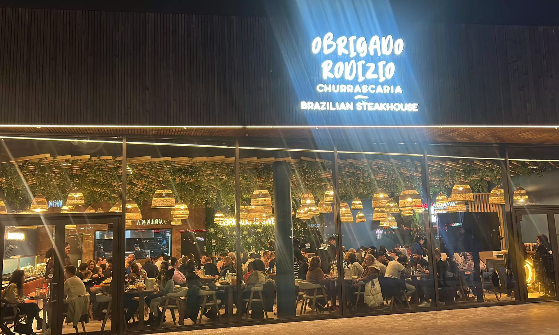 Jusqu'à 25% de remise sur Buffet chez Obrigado Rodizio Servon