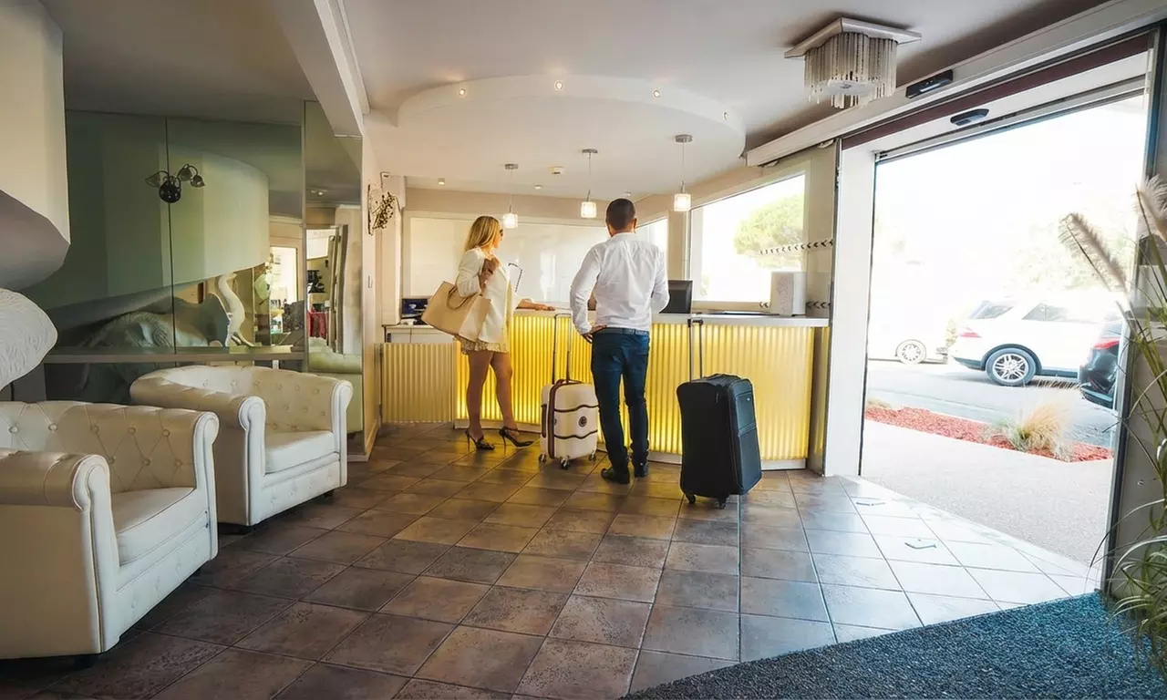 Agde : 1 ou 2 nuits en chambre double ou Junior suite avec PDJ et spa