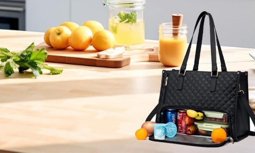 Image 7: Stylish 2-in-1 Tote Bag for Work/Travel with Insulated Lunch Section
