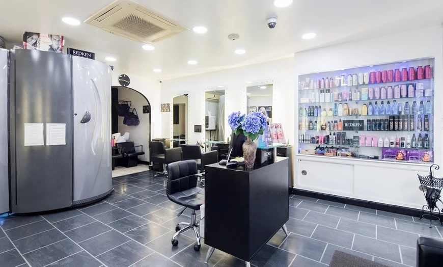 Image 3: Wash, Cut and Blow-Dry