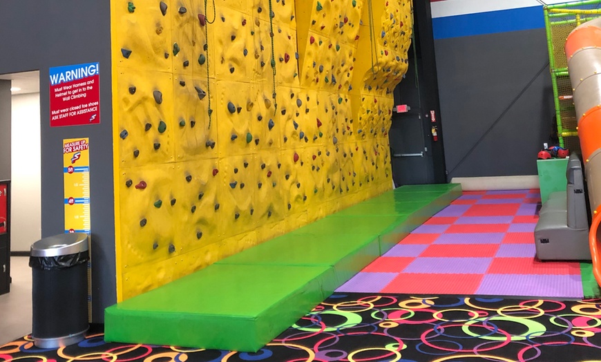 Image 6: Up to 33% Off on High-Flying Fun at Sky Park Trampoline Park