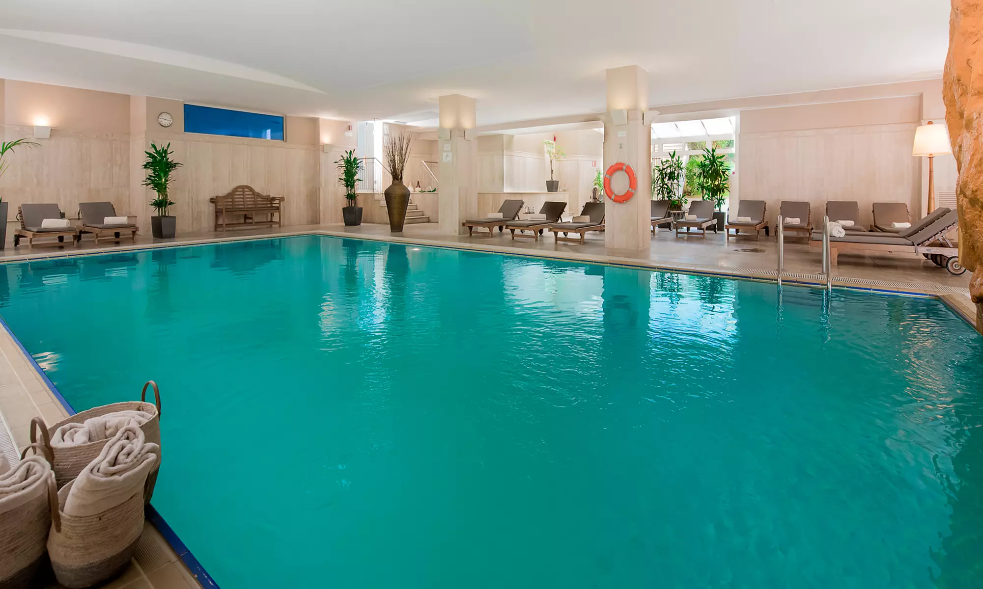 Fino al 53% di sconto su Spa - Pass giornaliero da ST PETER S SPA
