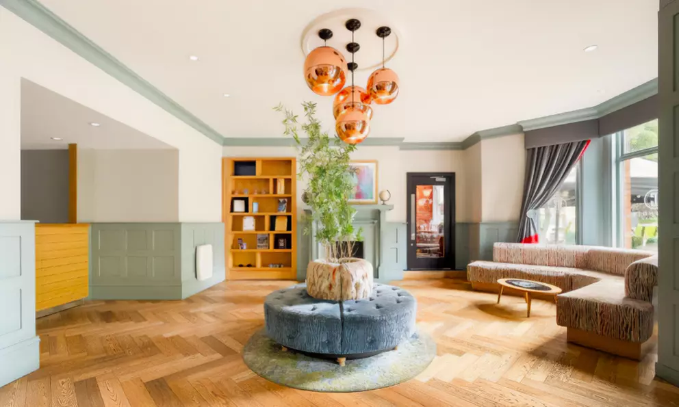 Newcastle Upon Tyne: Standard Double Room with Breakfast and More