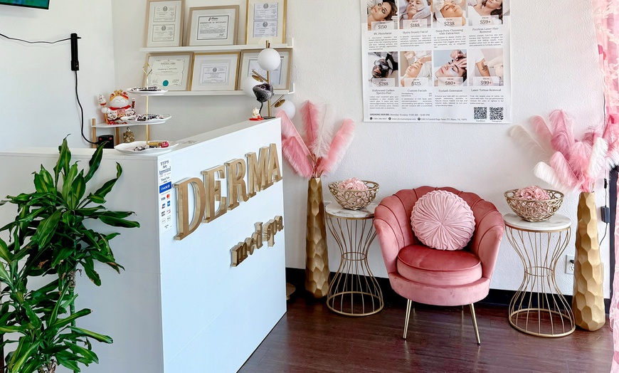 Image 6: Up to 56% Off on Eyelash Extensions at Derma Med Spa