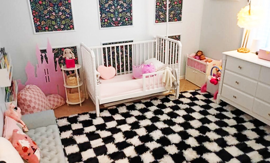 Image 3: Expert Deep Cleaning for Spaces Over 1600 Sq Ft