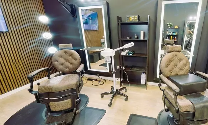 Sesión de manicura y/o pedicura completa masculina