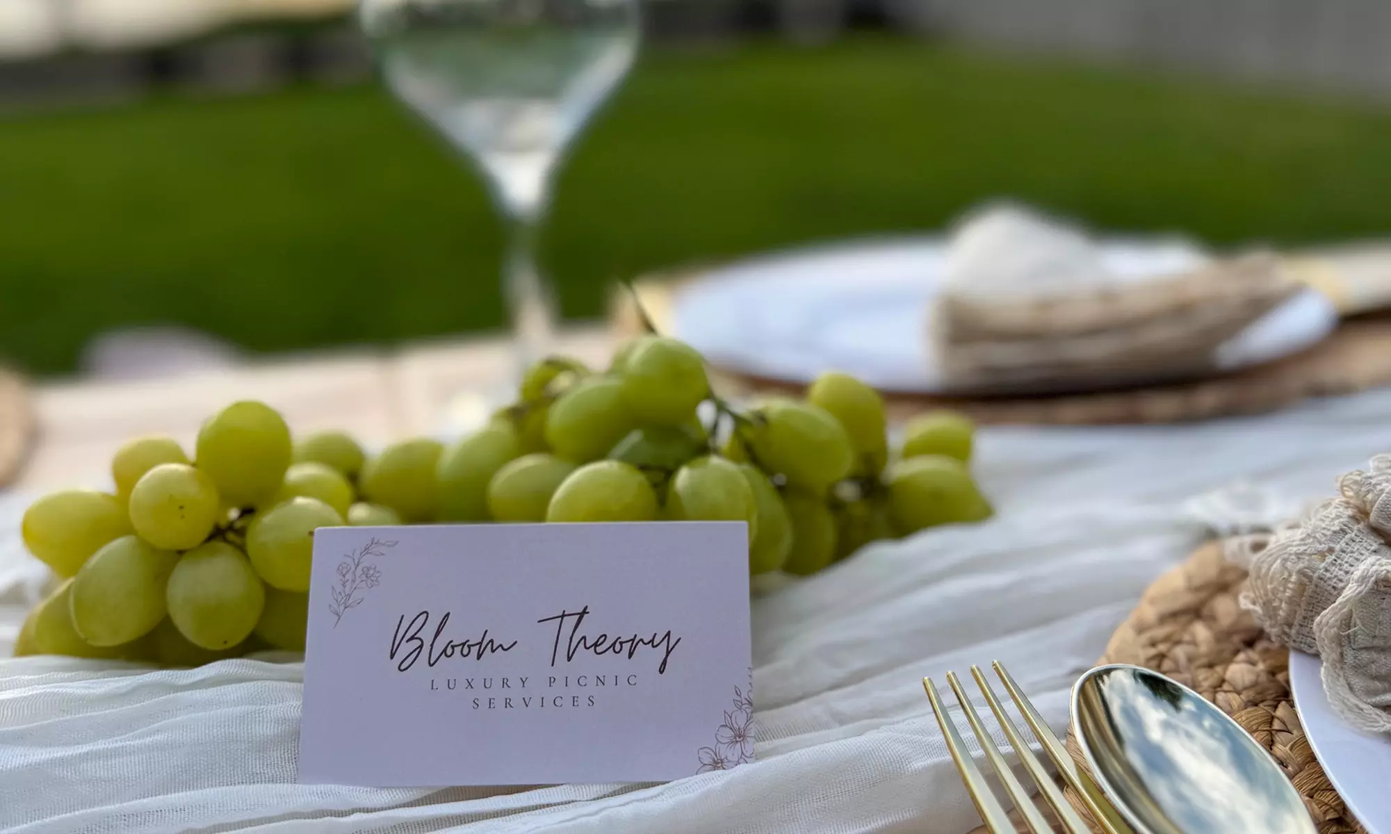 Mini(Picnic for 2), Full Bloom /Bloom Bash(Picnic for 4-8 or 9+Guests)