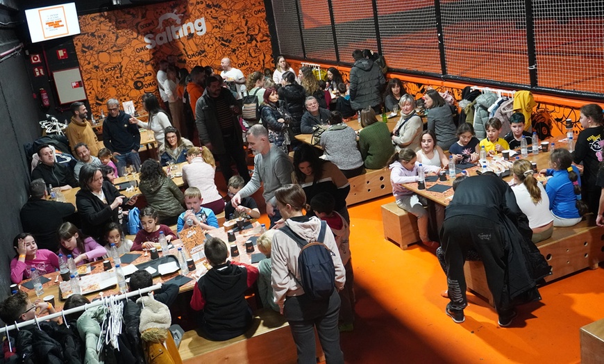 Image 22: ¡Saltos y diversión! Acceso a Salting para hasta 2 adultos y 2 niños