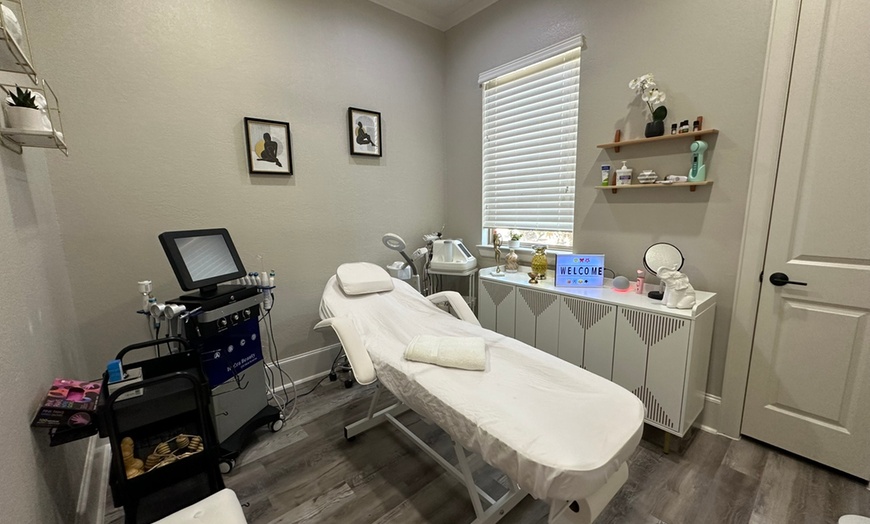 Image 3:  Rejuvenate Your Skin with One Hour Facial of your Choice