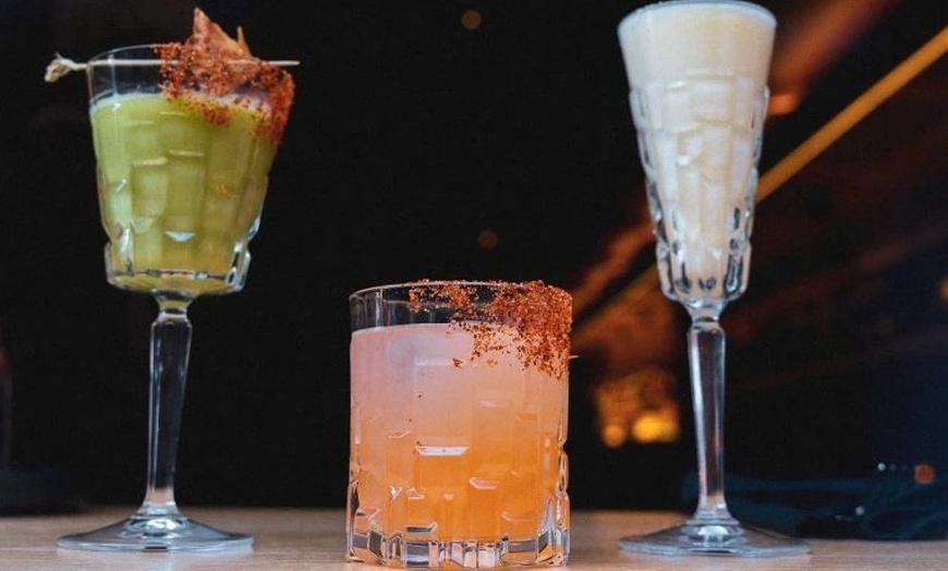 Image 3: Discover the Sentir Mezcal Master Class & Pairing Experience