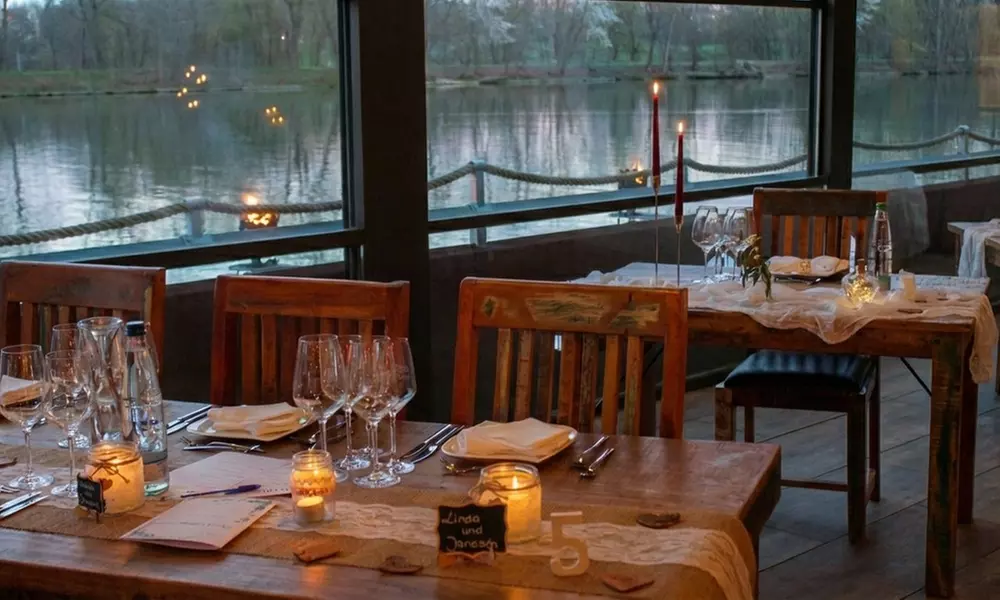 Blind-Date-Dinner für 1 Person – Finde deine große Liebe