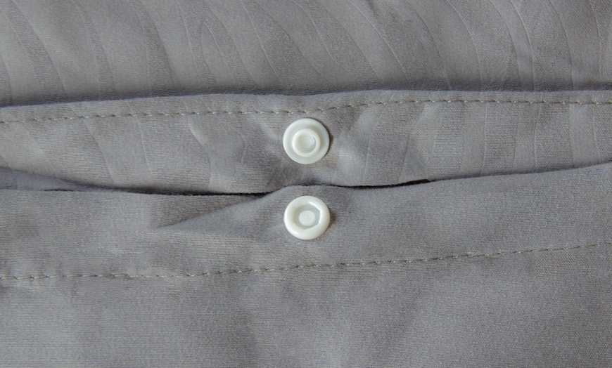 Image 8: Hotel-Style Duvet Cover Set 