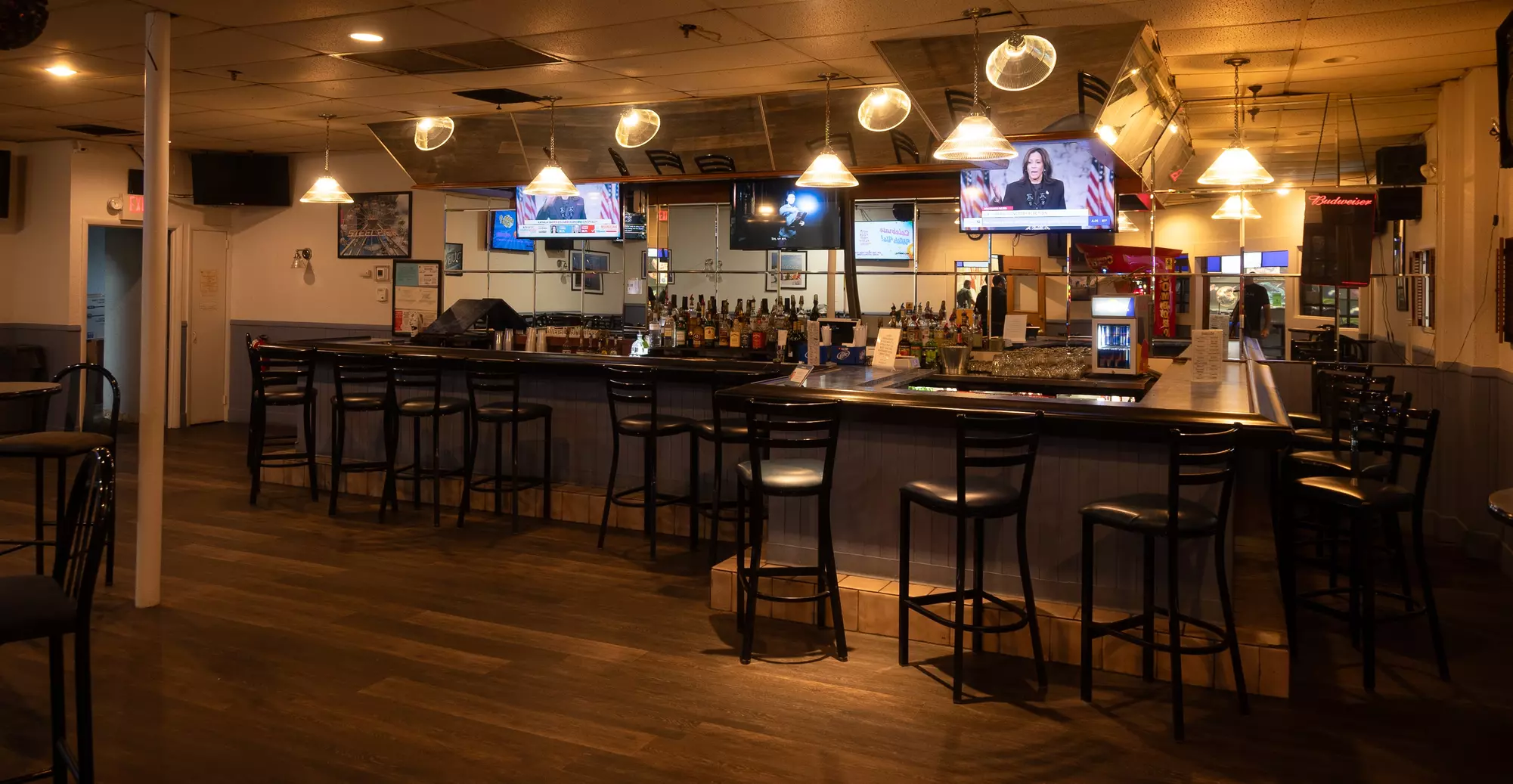 Enjoy 60- or 90-Min Unlimited Bowling for Five People At Linden Lanes