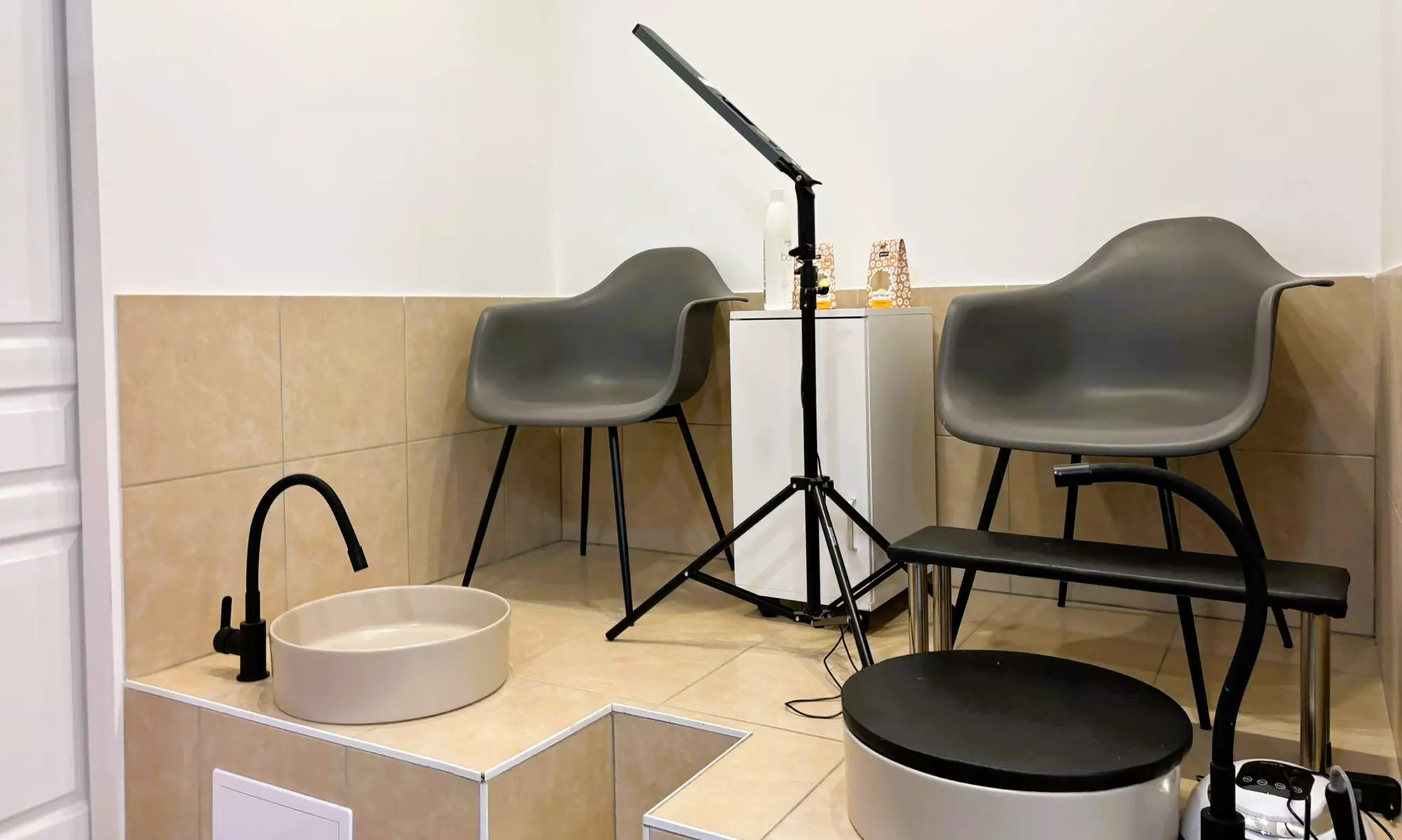 Beauté des mains et / ou pieds avec semi-permanent à Givors