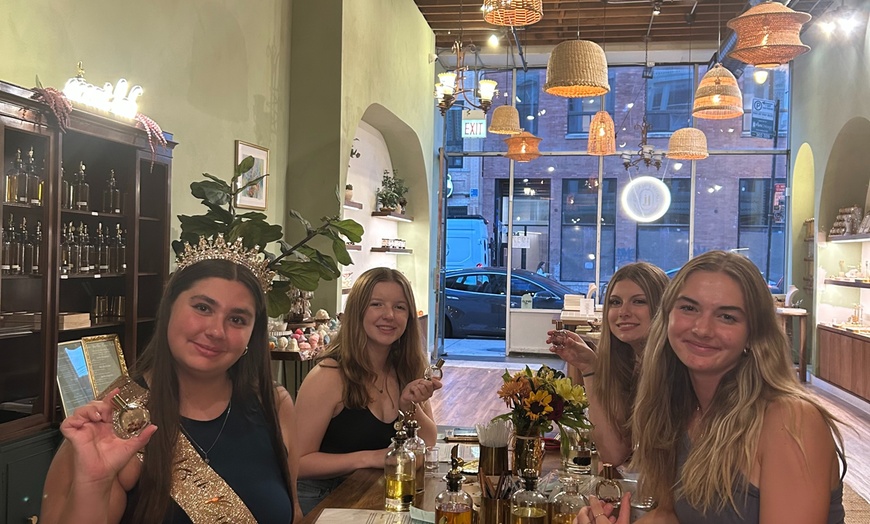 Image 5: Candle & Perfume Experience Workshop for Solo or Couples