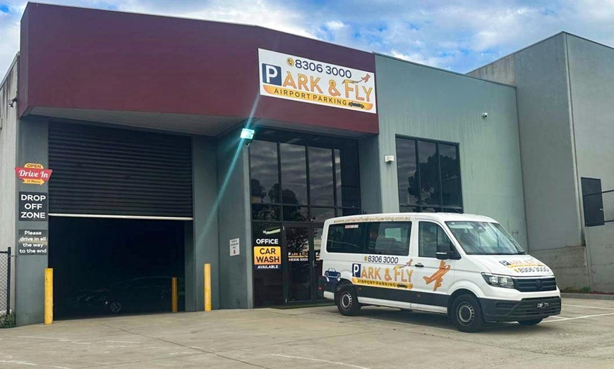 Image 5: Secure Outdoor or Undercover Airport Parking + Free Return Shuttle Bus