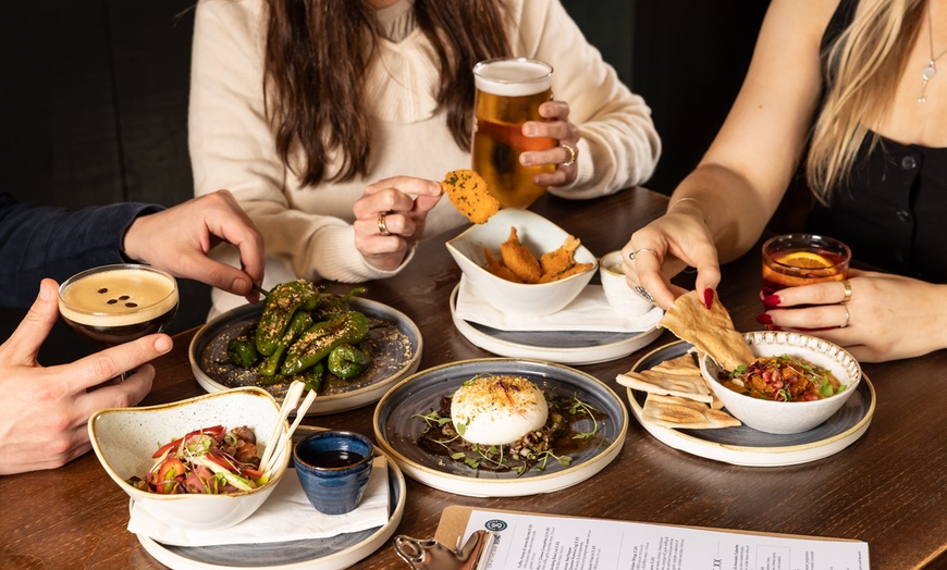 Image 1: St James Tavern Piccadilly - Pubsmith – Dine-In for 2 Experiences