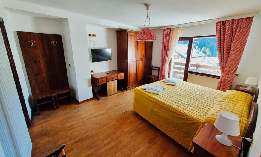 Image 7: Valle D'Aosta: camera doppia o matrimoniale con mezza pensione per 2