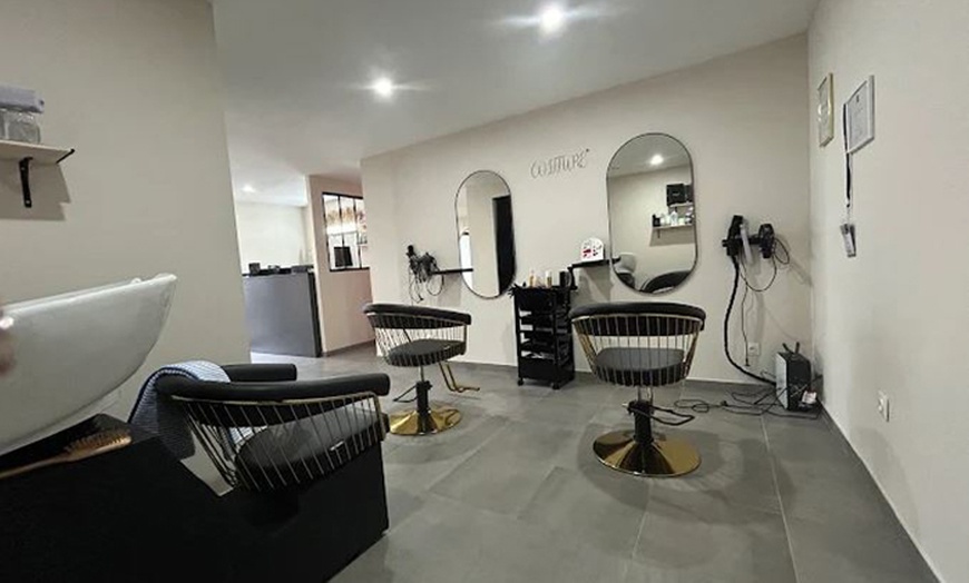Image 3: Forfait coiffure au choix ou lissage brésilien avec Lumière dorée
