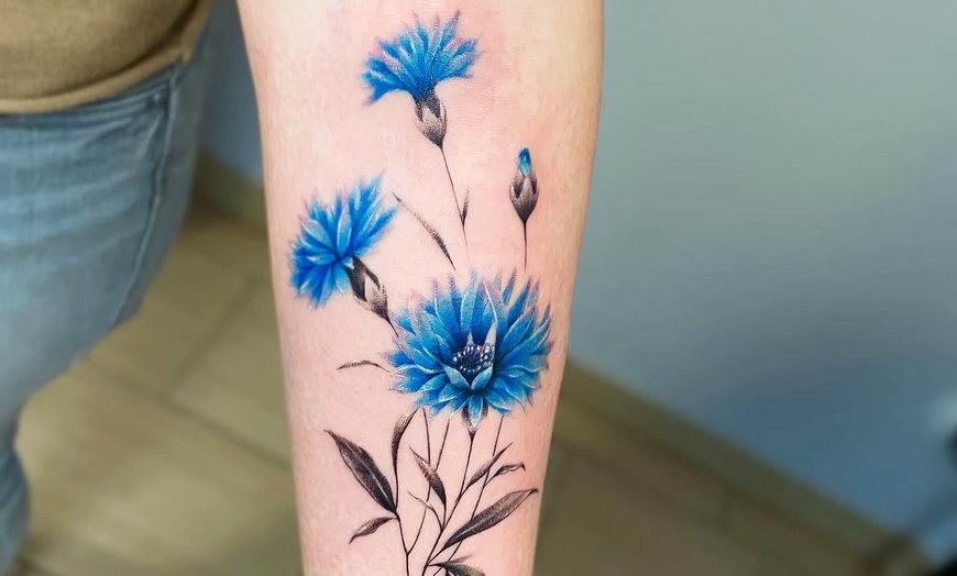 Image 5: 1 kleines oder mittelgroßes Tattoo oder kleines Partnertattoo