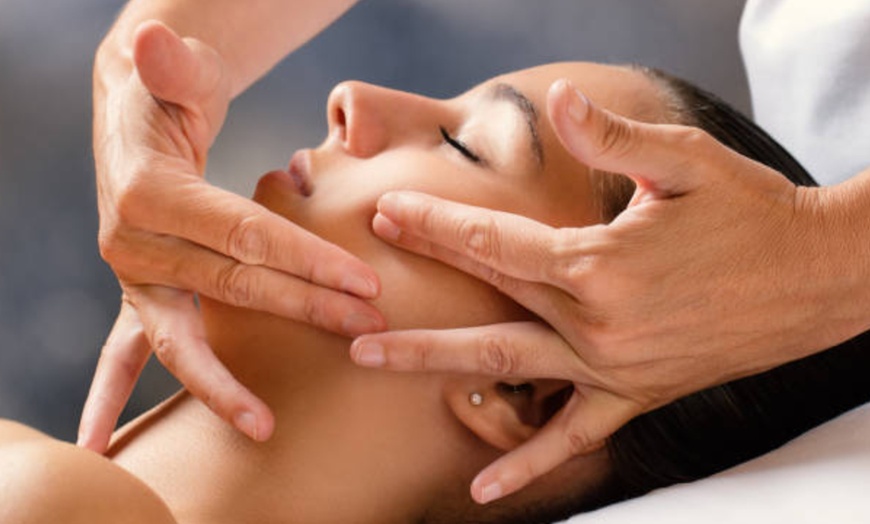 Image 13: Masajes de 30 o 45 minutos a elegir con opción a ritual relax