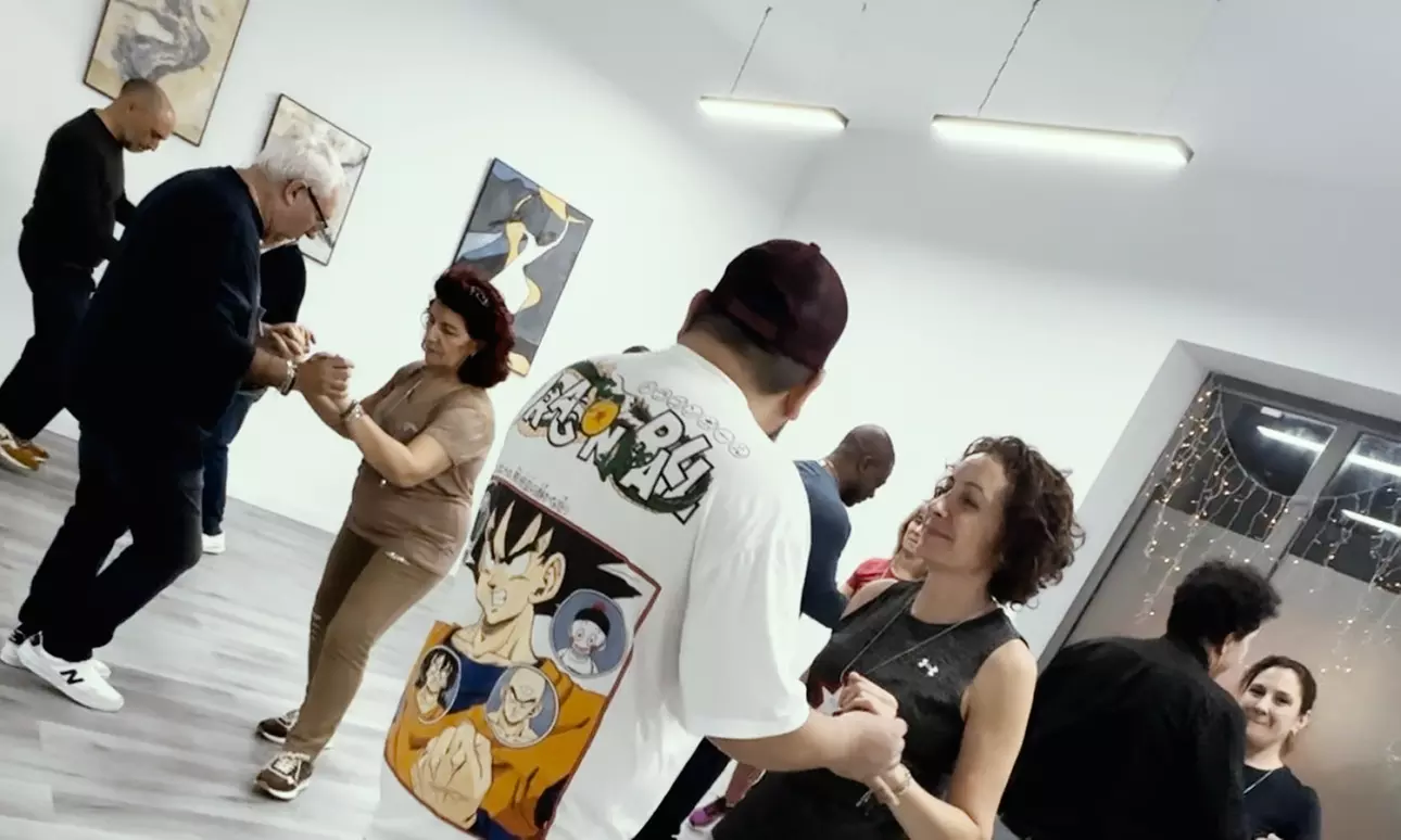 Clases de bachata y salsa iniciación